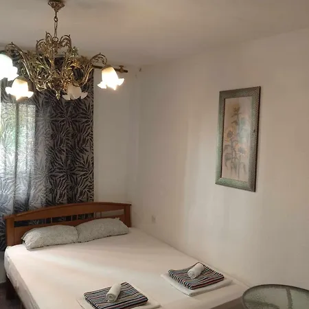 Habitacion בית אירוח